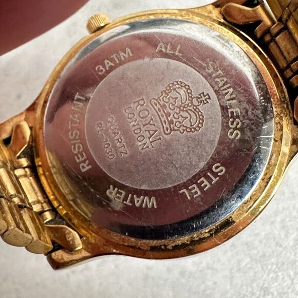 Royal London Watch Womens 28mm Gold Tone Quartz 30M WR Date New Battery - Picture 7 of 9